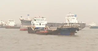 চট্টগ্রাম বন্দরে জাহাজ সংঘর্ষের পুনরাবৃত্তি, বাড়ছে নিরাপত্তা উদ্বেগ